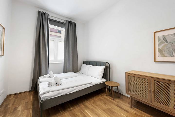 Ganze Wohnung, Ferienwohnung für 7 Personen mit Garten in Wien, Donau Niederösterreich