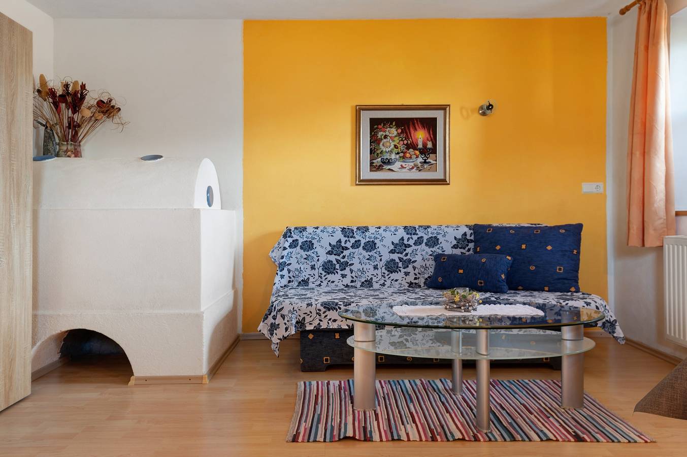 Entire apartment, Apartment 'Gruberhof 1 with Mountain View' with Mountain View, Shared Garden and Wi-Fi in Rodeneck, Dolomiti Superski