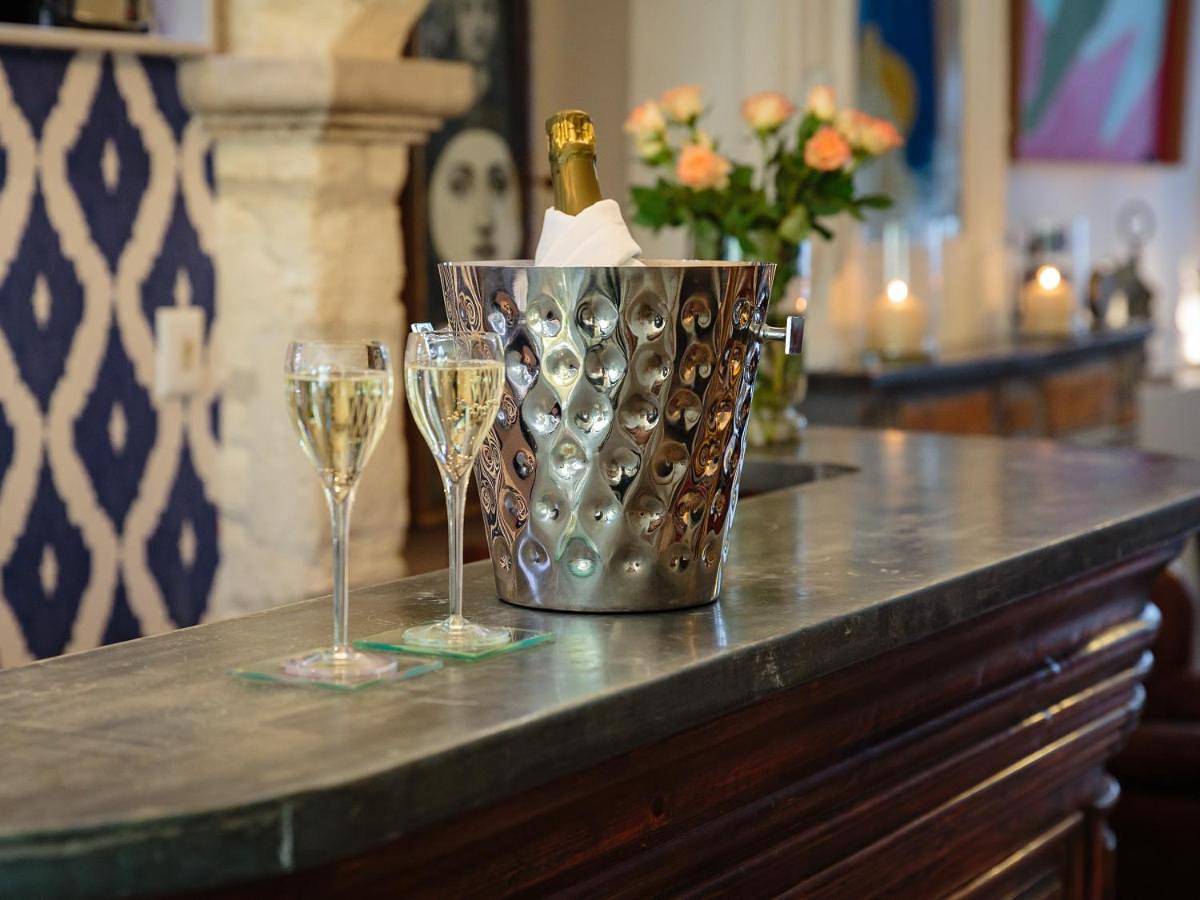 Hôtel La Suite in Villeneuve-lès-Avignon, Région de Nîmes