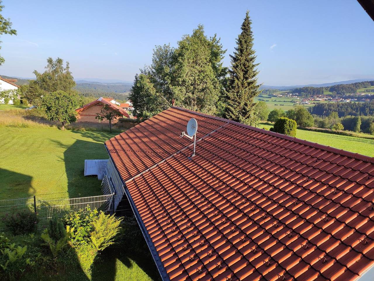 Haus Schönbrunner - Ferienhaus mit Holzterrasse in Hohenau, Ostbayern