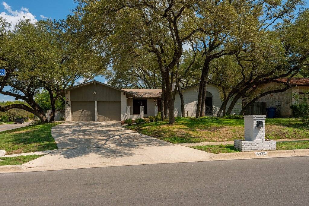 Vacation Home for 8 Guests in San Antonio, Bexar County