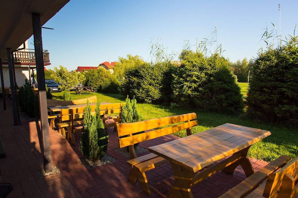 Ganze Wohnung, 3 - Zimmerwohnung mit Terrasse - 450m vom Strand in Rowy, Slowinzischer Nationalpark