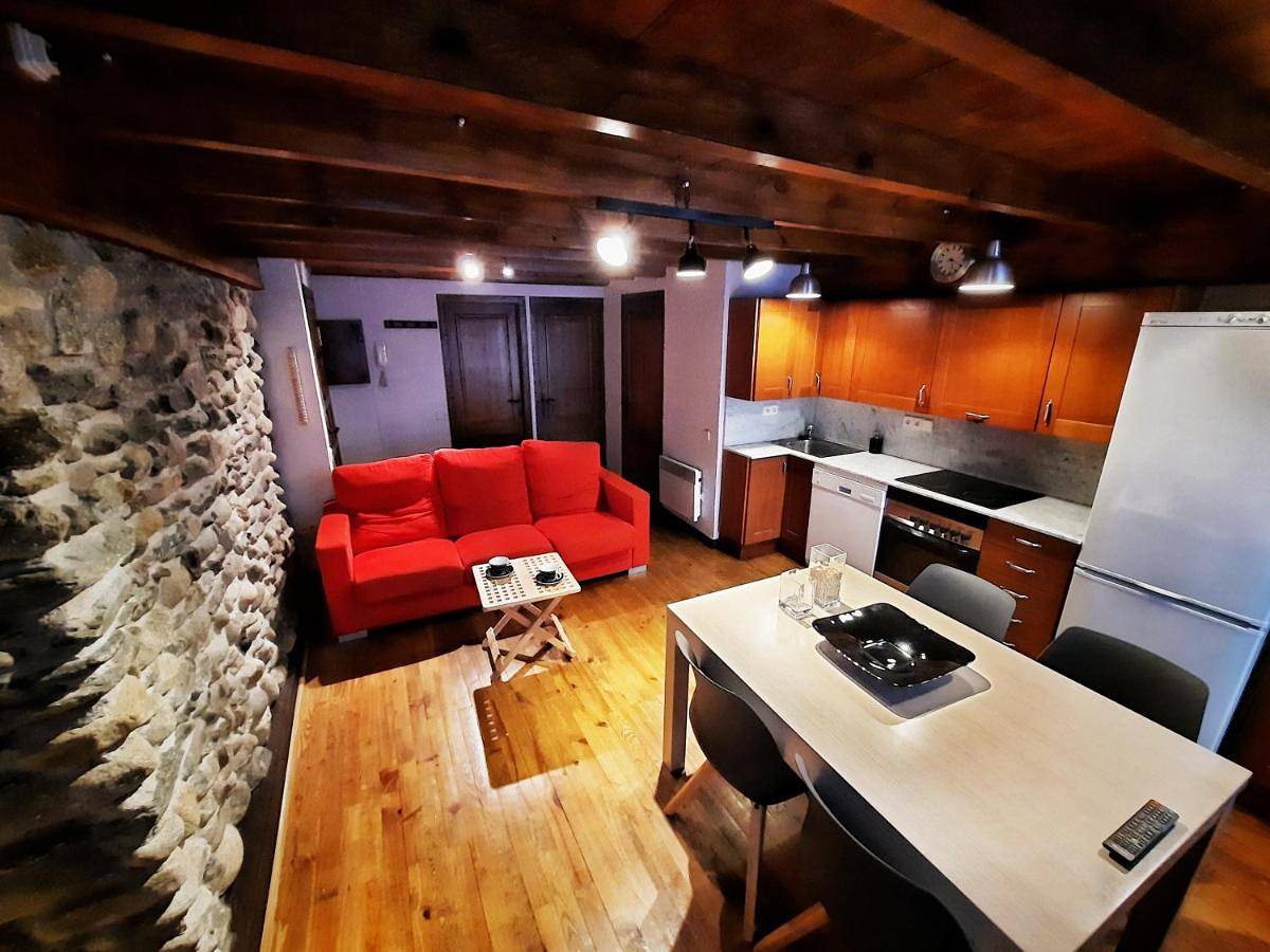 Appartement entier, Two-Bedroom Apartment in Bourg-Madame, Parc naturel régional des Pyrénées catalanes