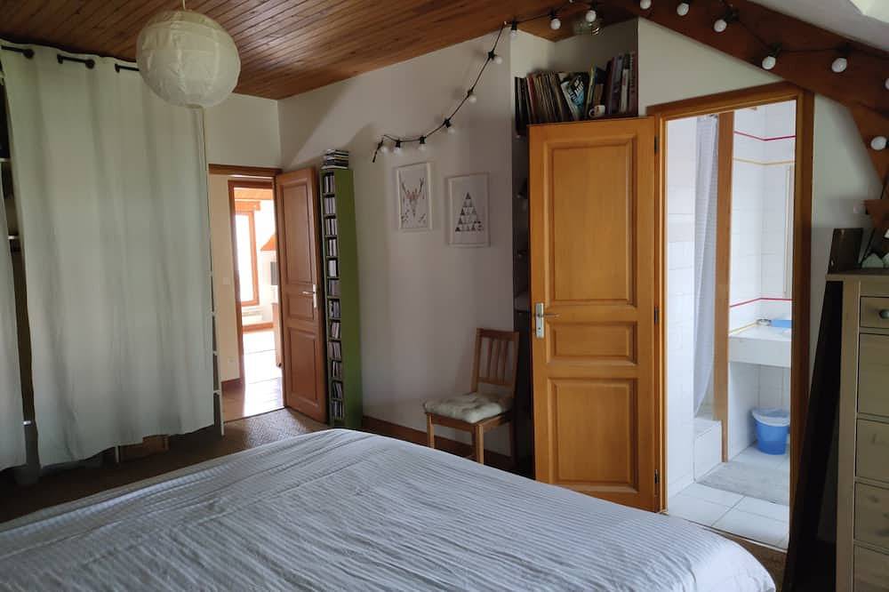 Peaceful 3-bedroom house in Vulaines-sur-Seine perfect for a country getaway. in Vulaines-sur-Seine, Seine-et-Marne