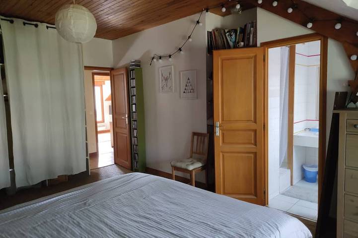 Peaceful 3-bedroom house in Vulaines-sur-Seine perfect for a country getaway. in Vulaines-sur-Seine, Seine-et-Marne