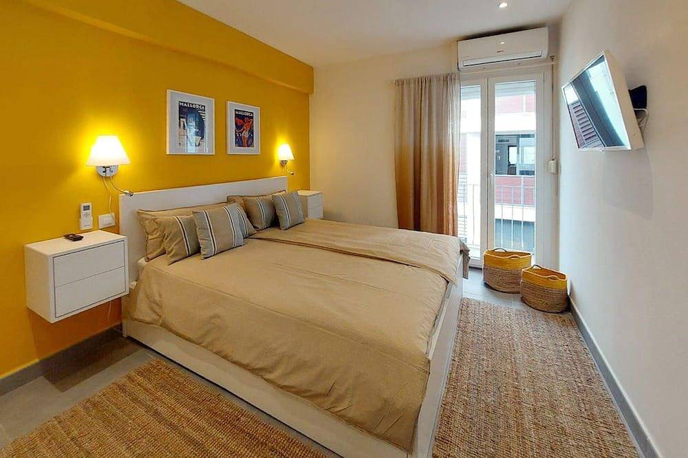 Entire apartment, 2 bedroom gorgeous apartment in Andratx in Port d'Andratx, Andratx