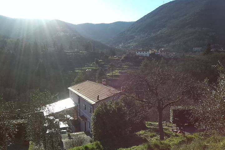 Agriturismo per 14 persone, con giardino a La Spezia