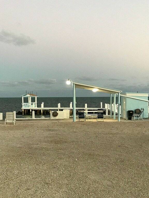 Entspannen Sie sich in Ihrem privaten Oceanfront Cottage! in Upper Matecumbe Key, Islamorada