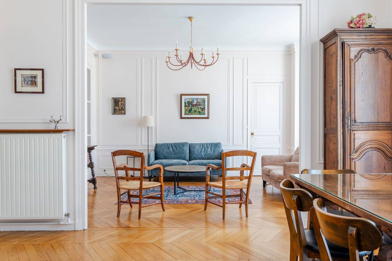 Ganze Wohnung, Avenue to the Eiffel Tower in Eiffelturm, Paris