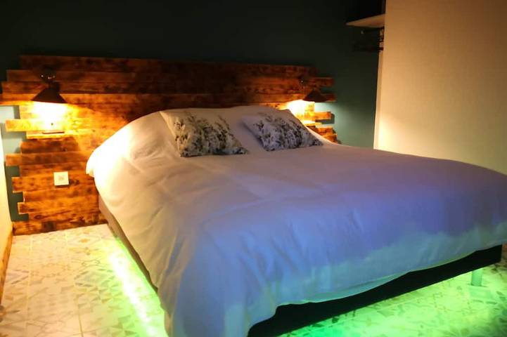Chambre d’hôte pour 2 personnes, avec jacuzzi et jardin