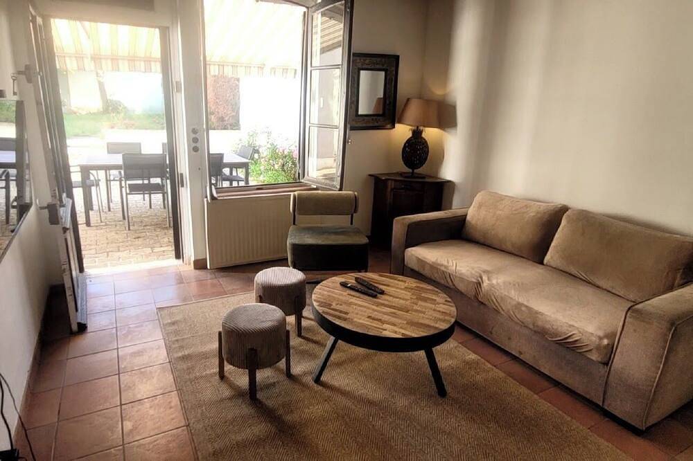 Solognese house for 7 people in the heart of the village of Cerdon (45) in Cerdon, Sologne