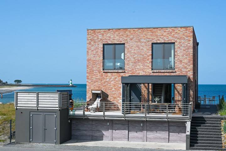 Ferienhaus für 8 Personen, mit Terrasse und Garten sowie Sauna in Schlei