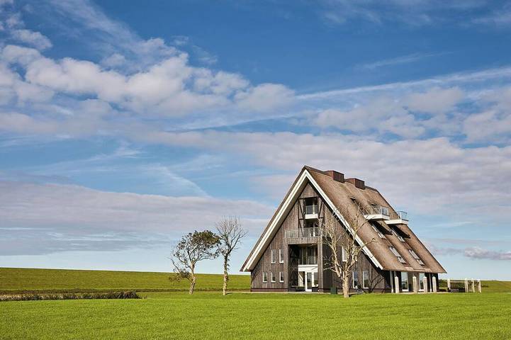 Ferienhaus für 22 Personen, mit Balkon und Whirlpool sowie Garten