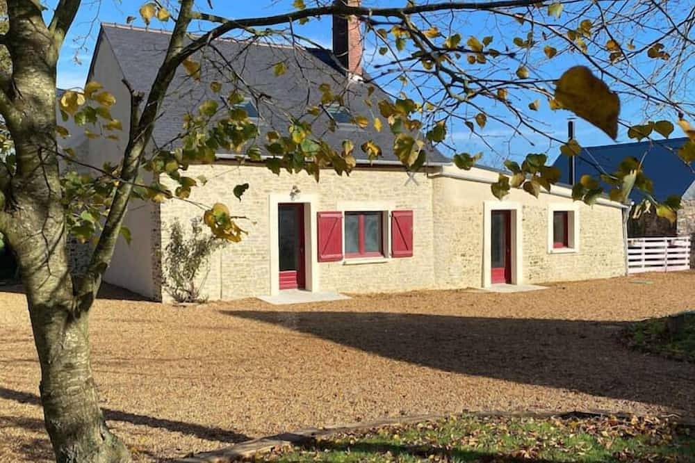 Eco-Gite La Maison du Jardinier in Chelun, Fougères-Vitré