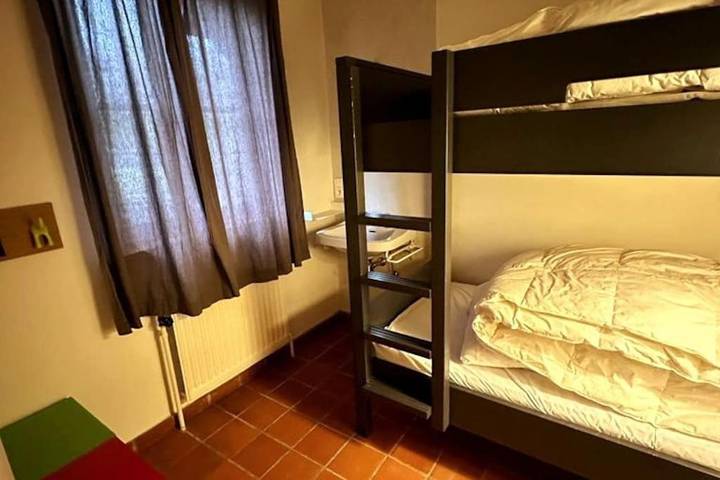 Location de vacances pour 7 personnes, avec terrasse ainsi que jardin et jacuzzi à Flobecq - 2