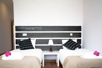 Villa for 17 Guests in Praia da Vitória (Santa Cruz), Terceira (Azores), Picture 2