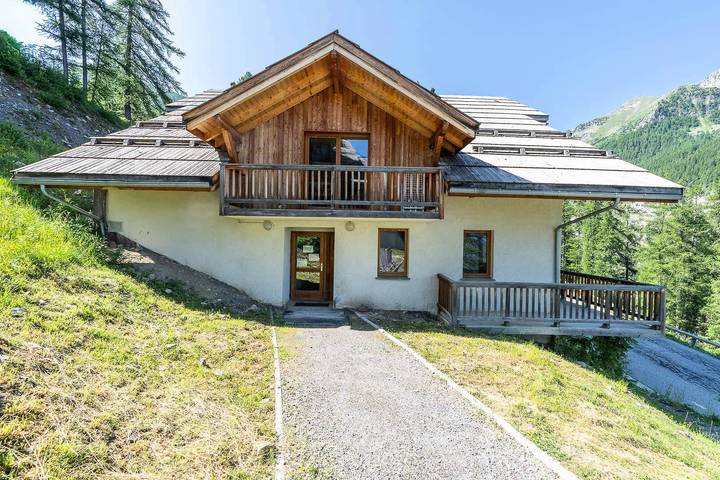 Chalet pour 6 personnes, avec balcon à Les Orres