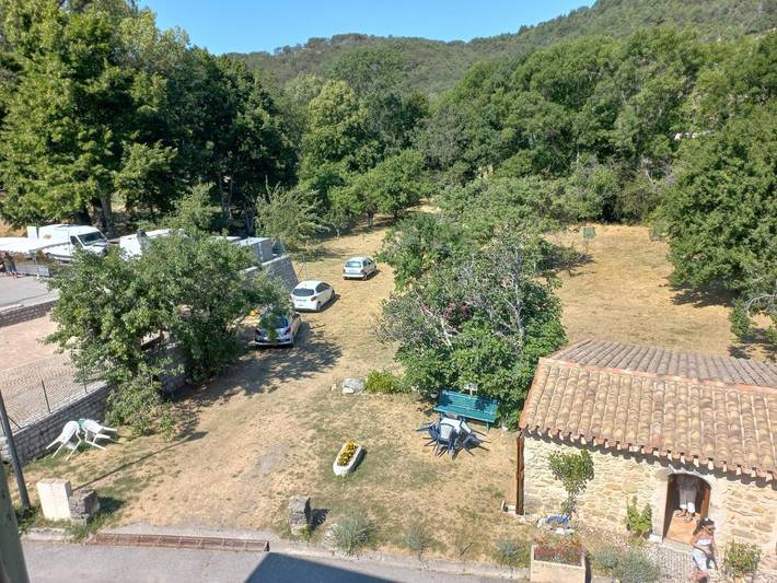 Gîte pour 3 personnes, avec vue ainsi que jardin et terrasse à La Bastide - 3