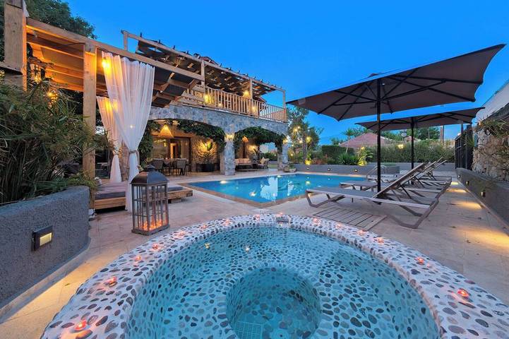 Villa for 8 people, with garden in Kayaköy