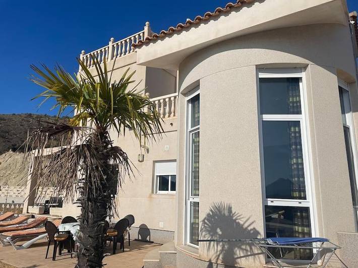 Villa voor 8 personen, with tuin and uitzicht as well as zwembad in El Campello