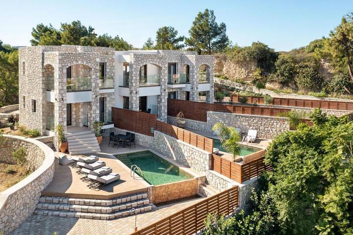 Ferienhaus für 7 Personen, mit Pool und Garten sowie Ausblick, kinderfreundlich in Koskinou