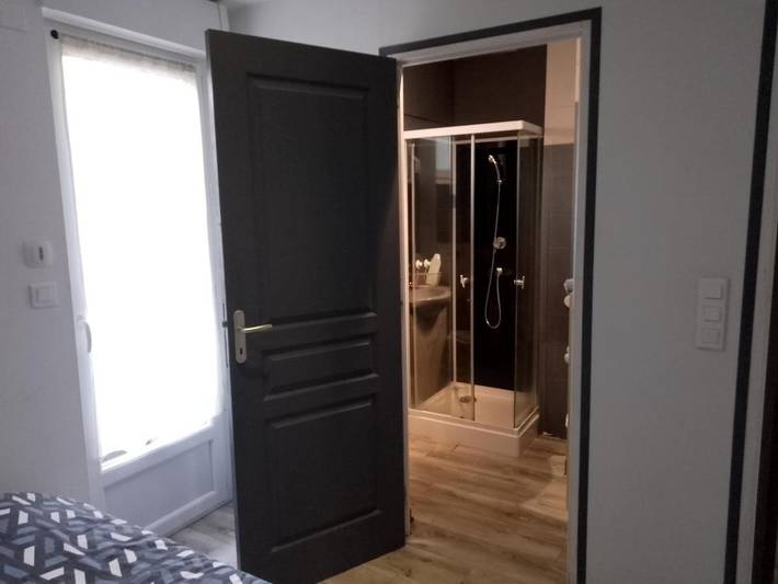 Gîte pour 2 personnes, avec vue et terrasse à Carhaix-Plouguer - 3