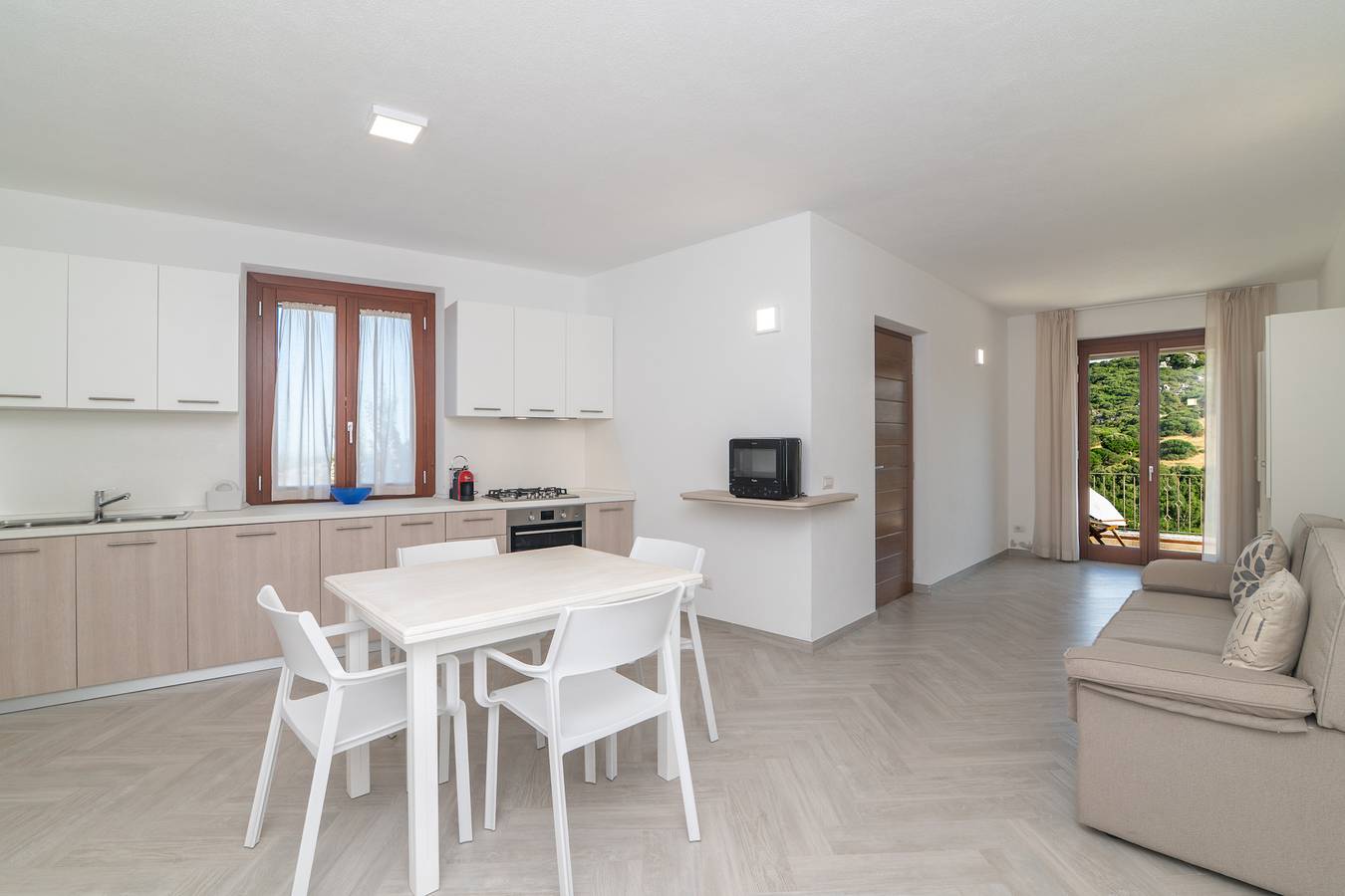 Apartamento entero, Apartamento 'Medici' con terraza privada, Wi-Fi y aire acondicionado in Aglientu, Gallura