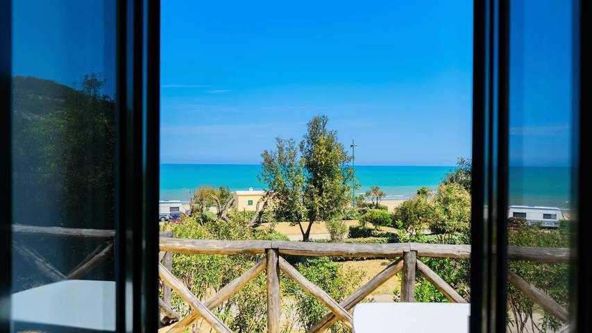 Camping für 4 Personen, mit Pool und Terrasse in Apulien - 3