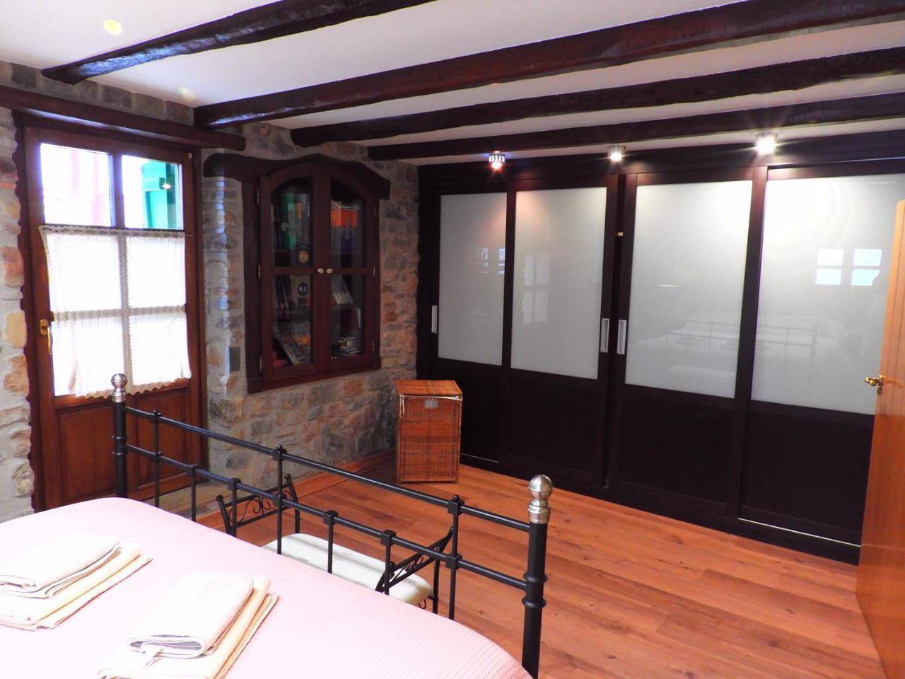 Appartement entier, Three-Bedroom Apartment in Hondarribia, Côte Basque (Espagne)