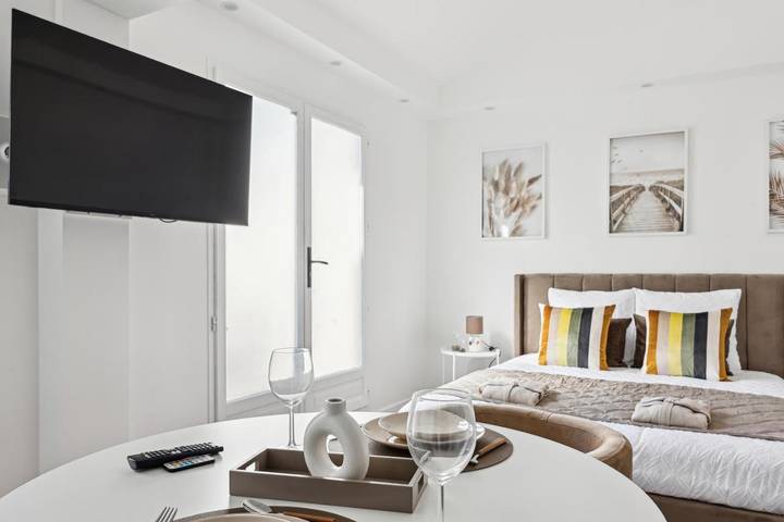 Gîte pour 2 personnes, avec jacuzzi à Pontault-Combault - 2