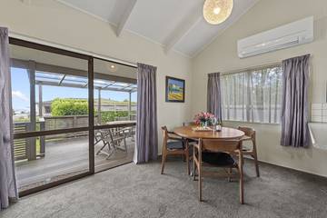 Holiday Home for 6 People in Taupo, Taupo District, Photo 1