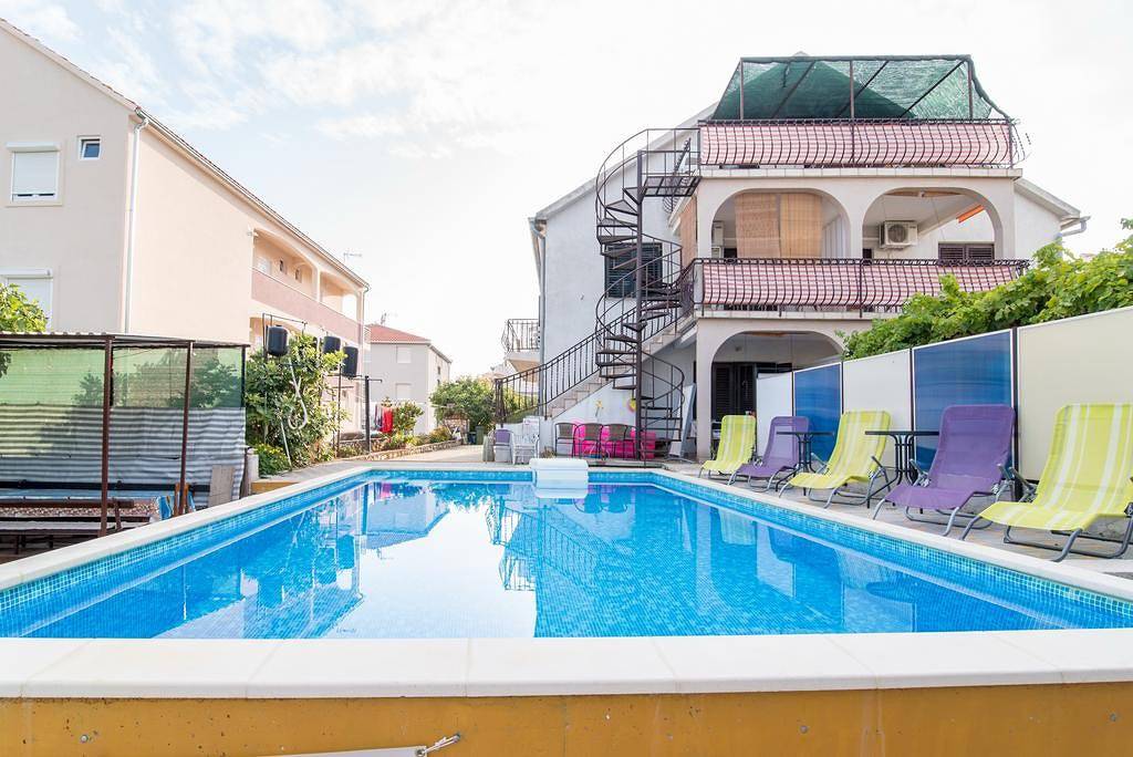Geheel appartement, Apartments Fidelis - One Bedroom Apartment with Terrace and Garden View(2) in Okrug Gornji, Čiovo