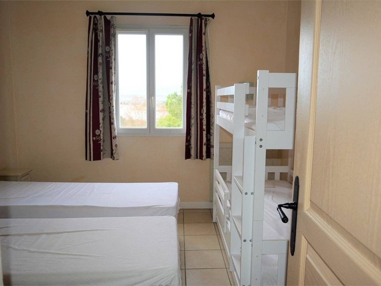 Duplex 2 Br, 6 Pers, Terrasse Privée, Wifi, Animaux Ok – Grospierres in Grospierres, Ardèche