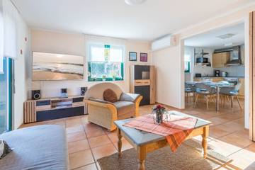 Ferienhaus für 6 Personen, mit Terrasse und Garten in Boltenhagen