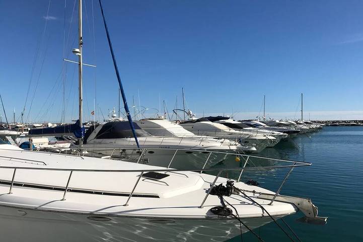 Holiday home for 4 people, with garden and pool as well as balcony - 1