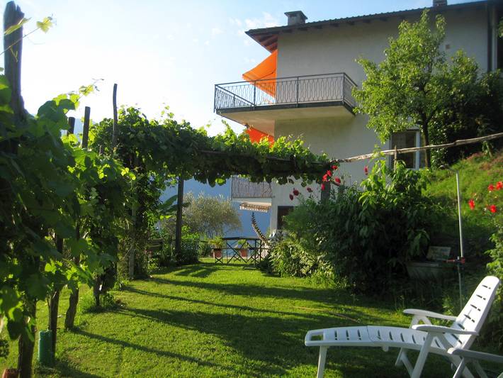 Ferienwohnung für 5 Personen, mit Balkon und Terrasse sowie Garten und Ausblick am Lago Maggiore - 4