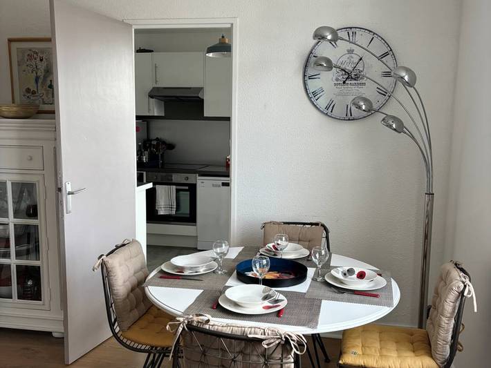 Gîte pour 4 personnes à Merville-Franceville-Plage - 2