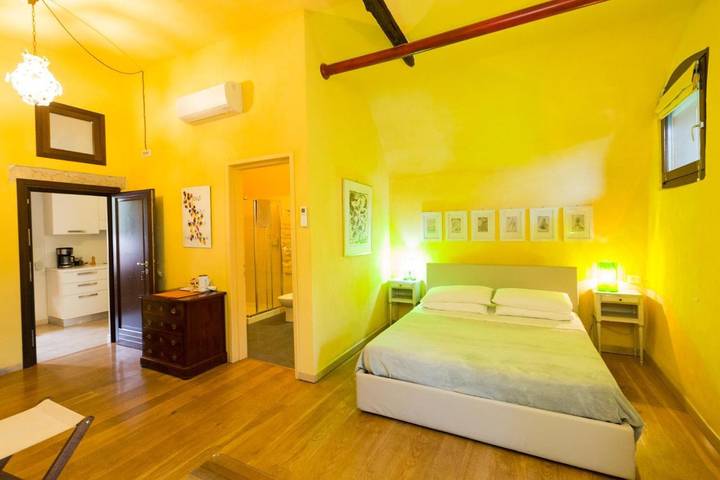 Location de vacances pour 2 personnes, avec jardin, animaux acceptés à San Felice del Benaco - 3