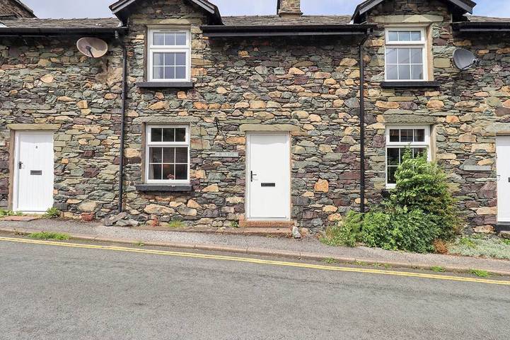 Log cabin for 4 people, with garden and terrace in Ullswater