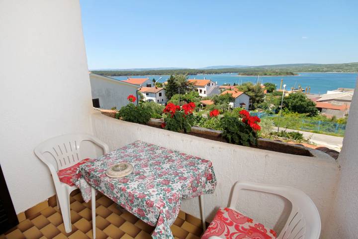 Ferienwohnung für 4 Personen, mit Balkon/Terrasse in Punat