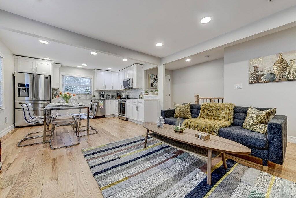 Ganze Wohnung, Geräumiges 2 Br Central Princeton Haus mit Parkplatz in Princeton Township, Mercer County