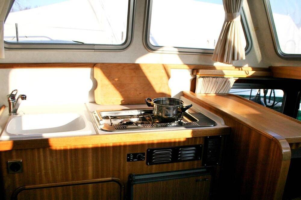 Yacht Linssen Ds 260 Oc für 2+1 Personen. in Zehdenick, Ruppiner Seenland