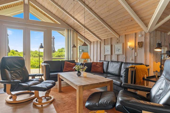 Villa für 8 Personen, mit Balkon/Terrasse und Whirlpool sowie Terrasse und Sauna in Jegum - 4