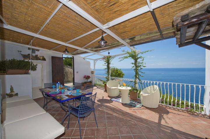 Location de vacances pour 4 personnes, avec vue sur l’océan et balcon à Praiano - 4