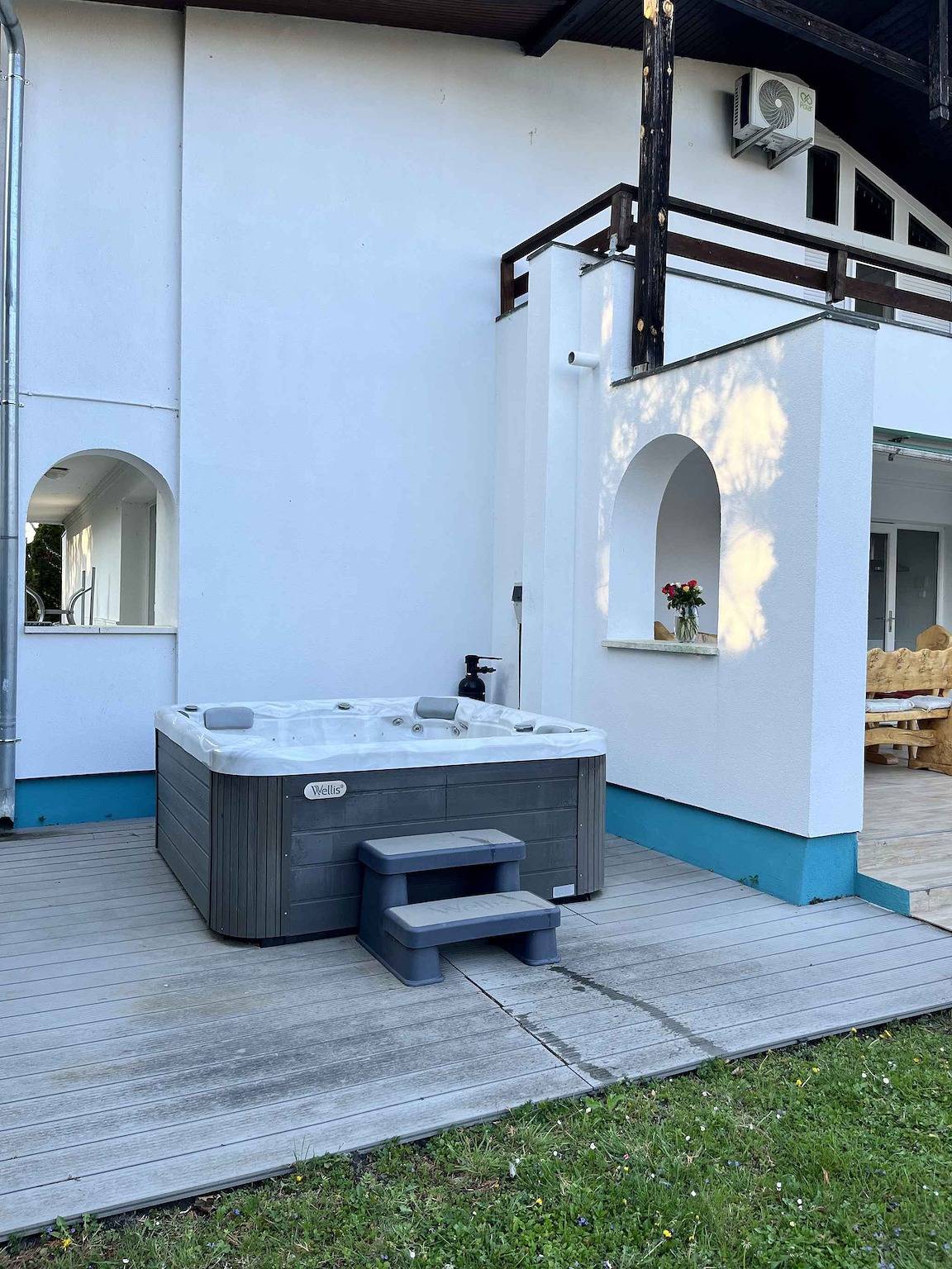 Ferienhaus mit Waschmaschine nur 100 m vom Strand  in Balatonboglar, Plattensee Südufer