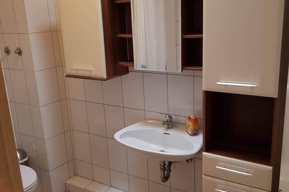Ganze Wohnung, Sehr zentrale Ferienwohnung/150m zum gr. Plöner See/ Fewo 5/Boxspringb. 2x2,10m in Plön, Plön (Stadt)