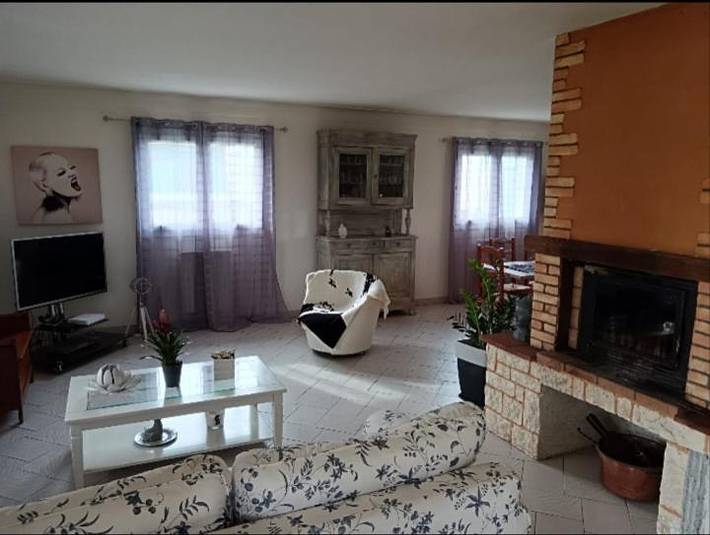 Gîte pour 4 personnes, avec vue ainsi que terrasse et jardin à Verdun-sur-Garonne - 2