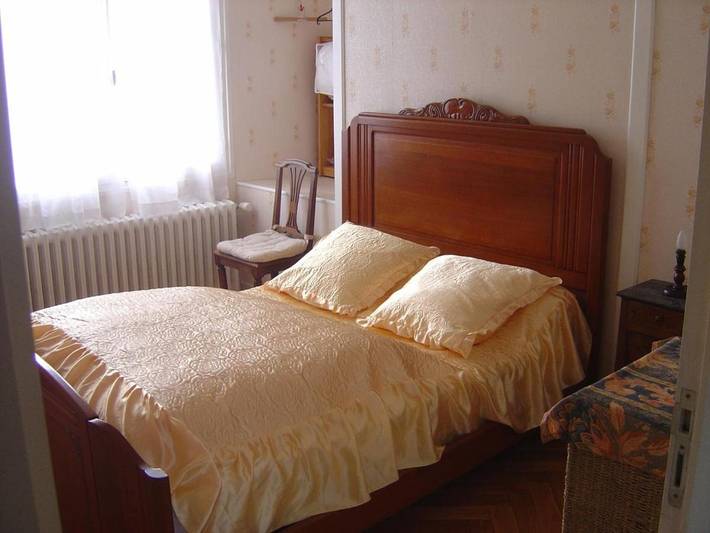 Location de vacances pour 6 personnes, avec Terrasse et Jardin à Scorbé-Clairvaux - 3