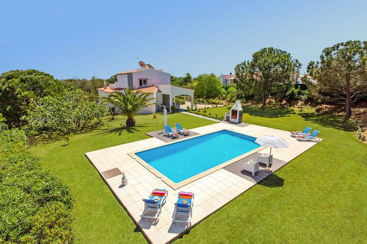 Villa para 6 pessoas, com Jardim em Caramujeira