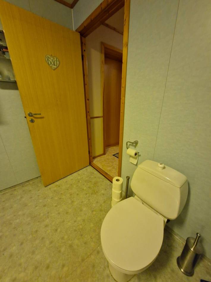 Habitación con baño en Bardu in Bardu